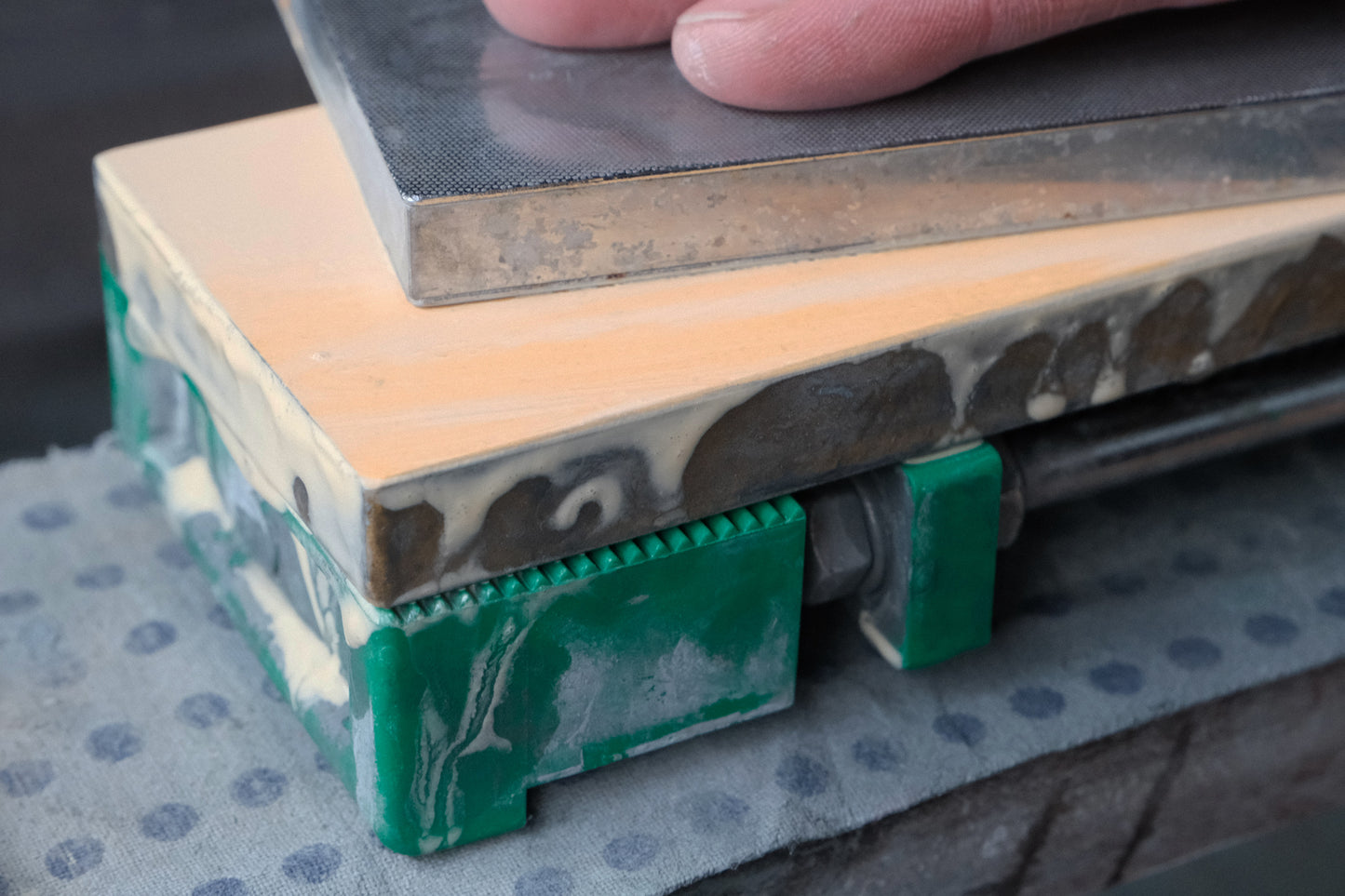 Tsuboman Atoma 400 grit diamond plate for flattening and sharpening