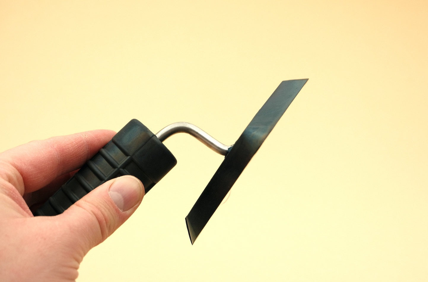 Fish scaler made of super strong rubber