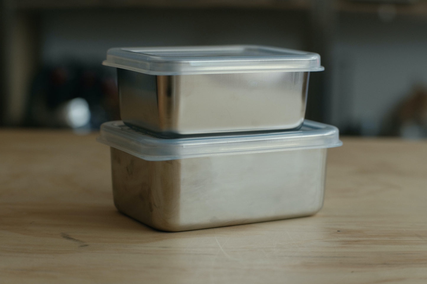 Stainless steel food container with silicon lid