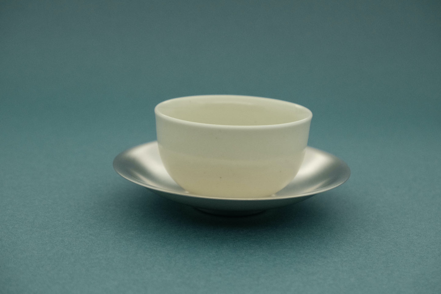 Azmaya Hasami ware kumidashi teacup made at the Shiratake kiln in Nagasaki