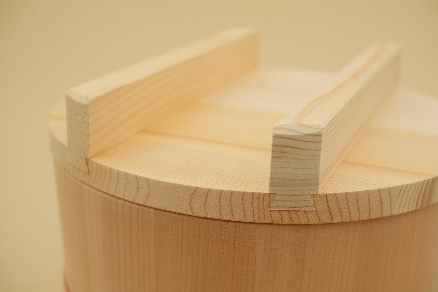 Ohitsu-Reiswärmer im Kansai-Stil aus Sawara-Holz