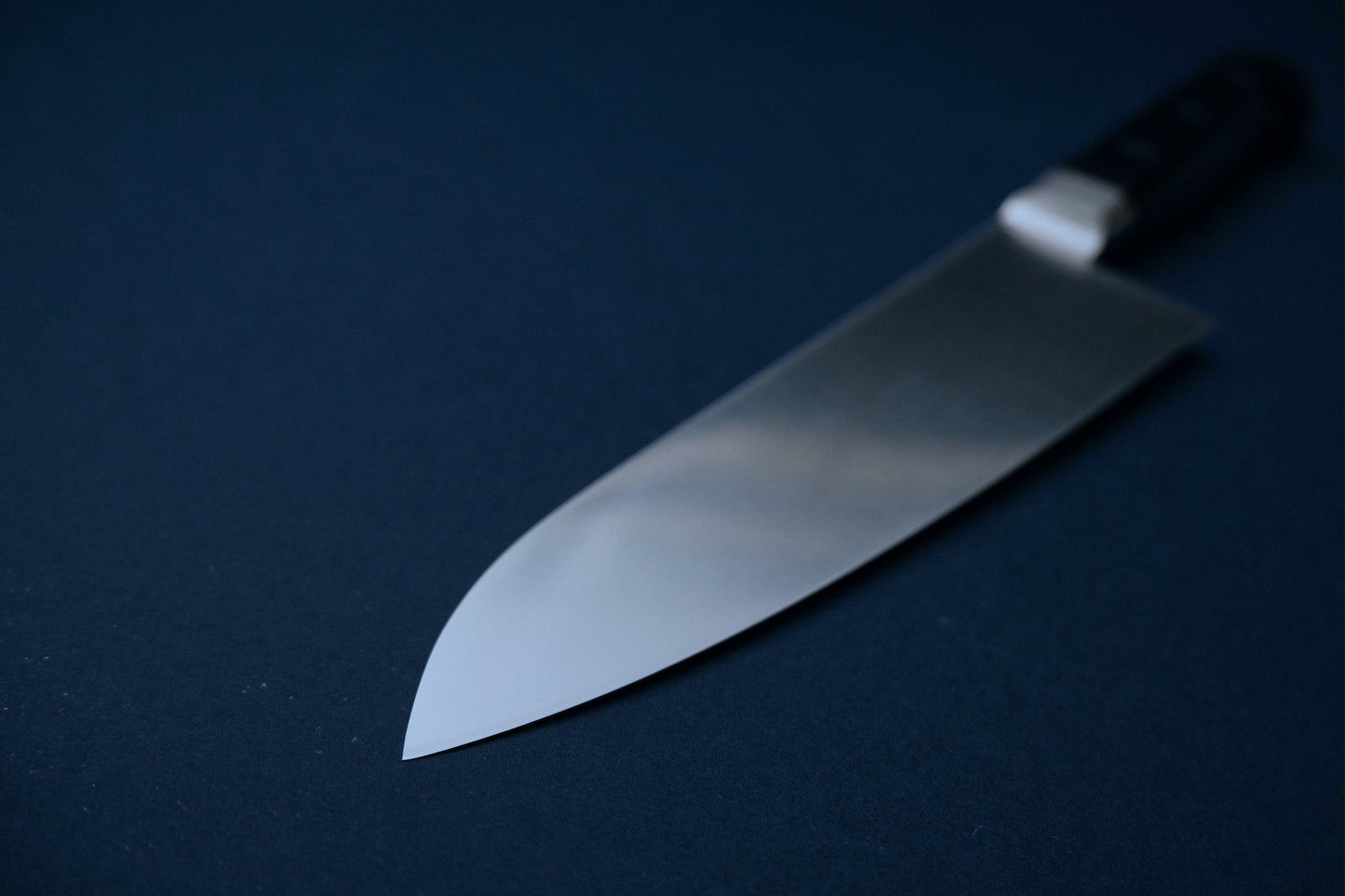 Yamawaki 8A Edelstahl-Santoku 180 mit Pakka-Griff