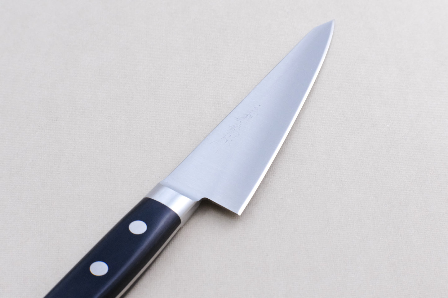 Yamawaki SK4 honesuki 150 with a pakka handle