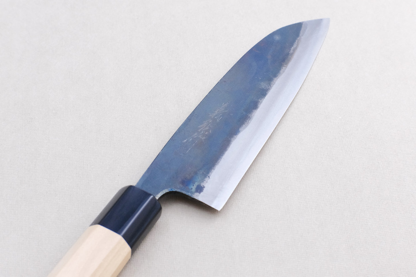 Yamawaki blue 2 kurouchi santoku 165 with an octagonal ho wood and buffalo horn handle