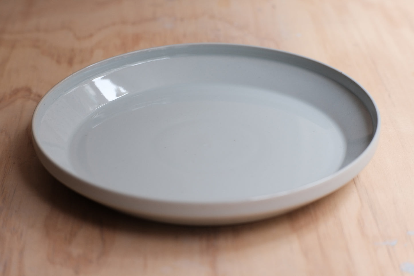 Kinto RIM Hasami ware plate earth grey 240 mm