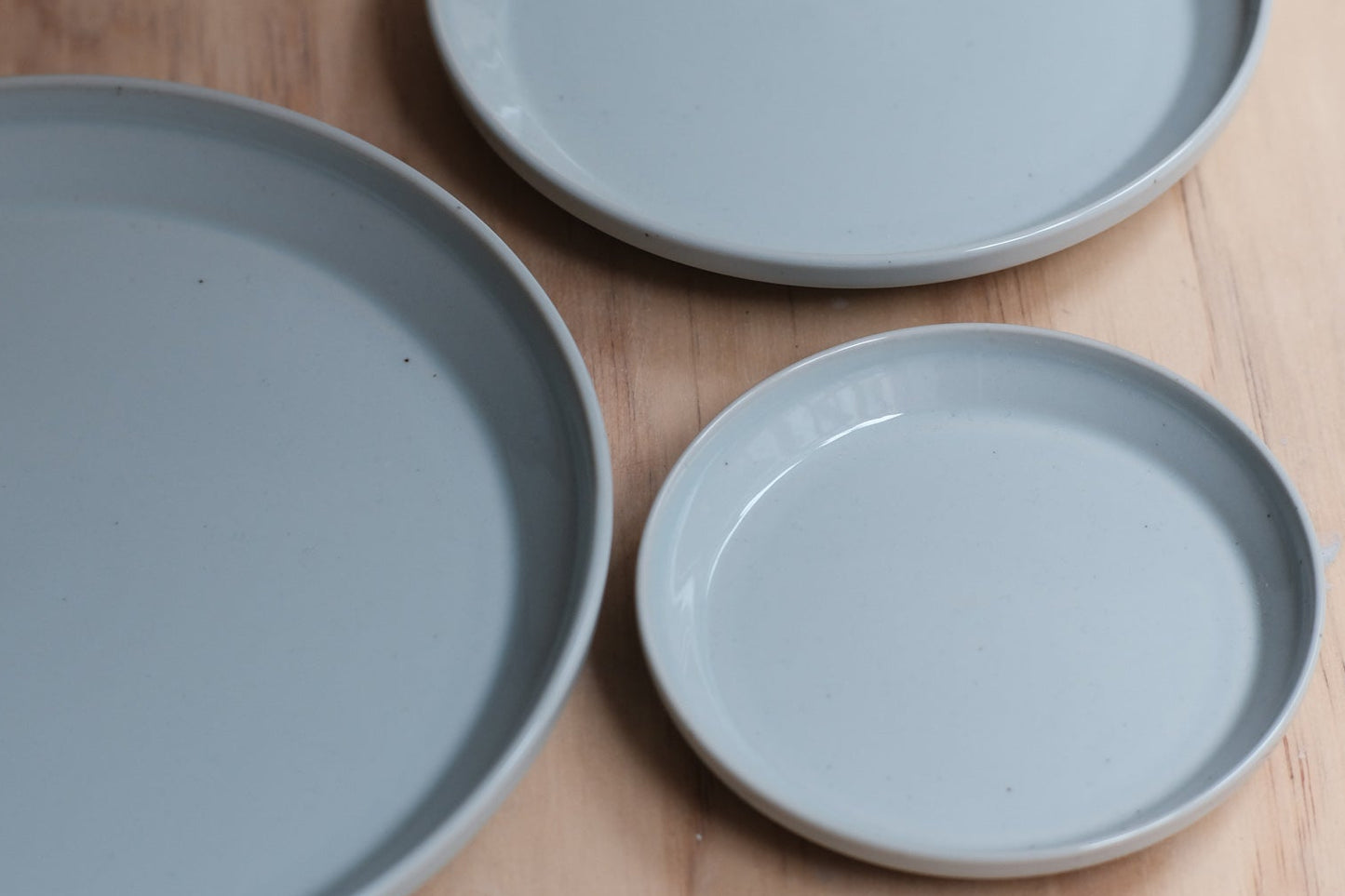 Kinto RIM Hasami ware plate earth grey 115 mm