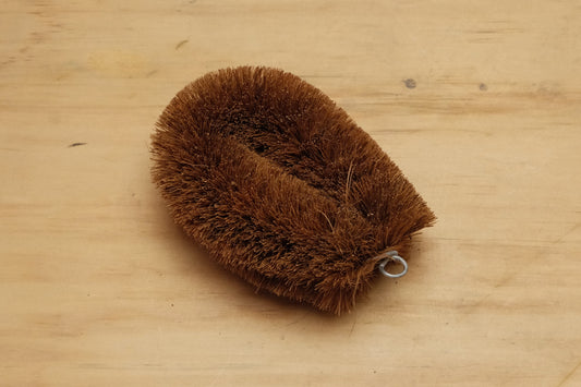 Tawashi palm fibre brush M