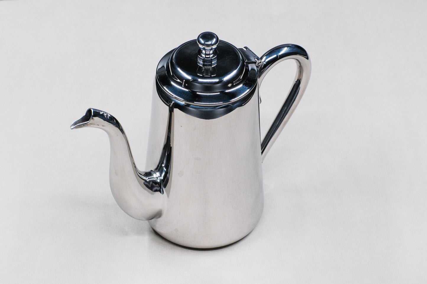 Azmaya Daibo coffee pot made of stainless steel