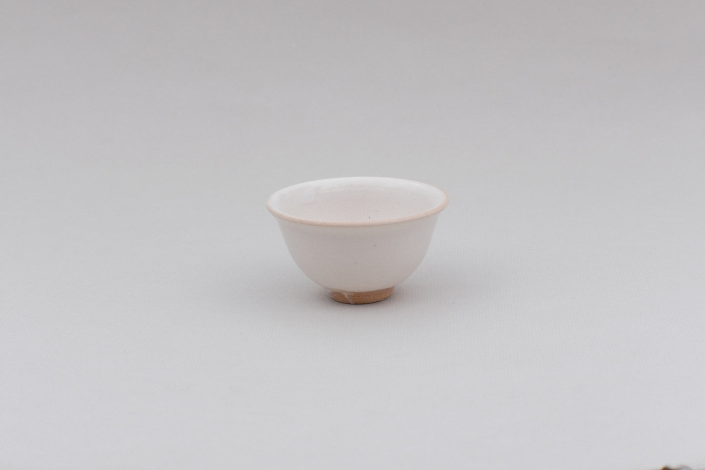 Azmaya Hagi ware sake cup with a white glaze made at the Oya kiln in Yamaguchi
