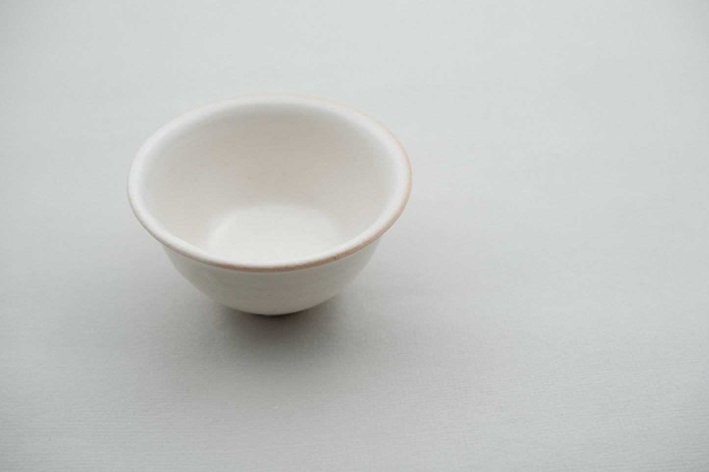 Azmaya Hagi ware sake cup with a white glaze made at the Oya kiln in Yamaguchi