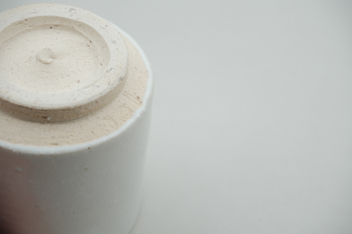 Azmaya Igayaki large straight teacup with a white glaze made at the Kōbo kiln in Mie