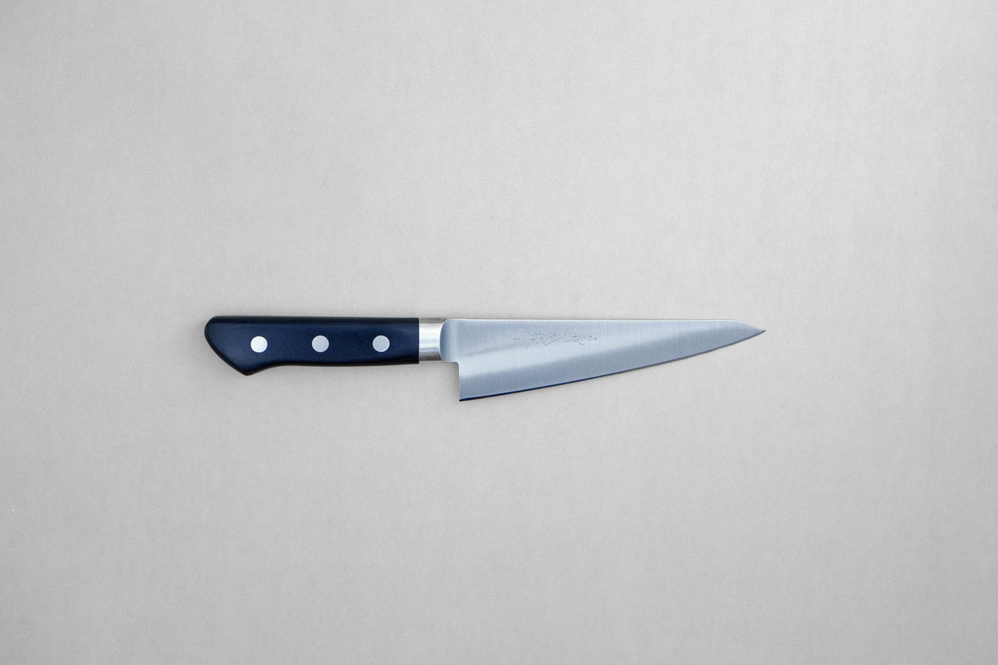 Yamawaki SK4 honesuki 150 with a pakka handle